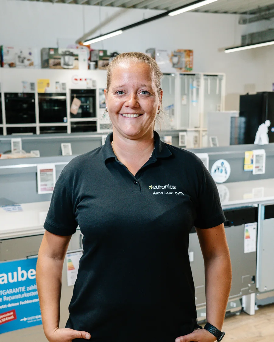 Anna-Lena Orlik im Markt in Herdorf